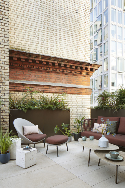 Chapter House Interiors Covent Garden designed by Apt Architects London for Londonewcastle 