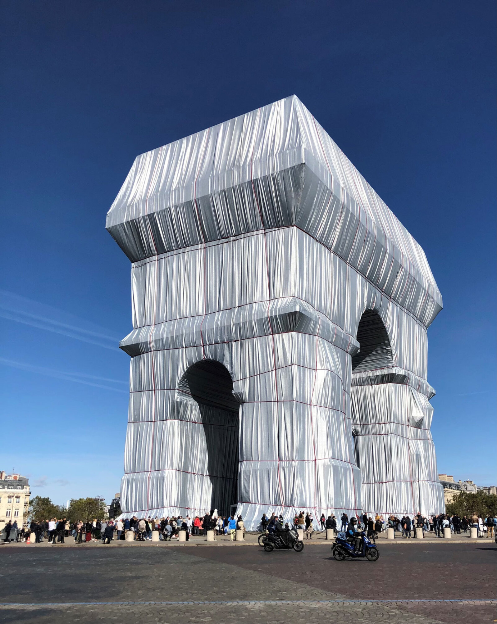 Christo-new-Main-Image-2.jpg Apt Trip to Christo in Paris