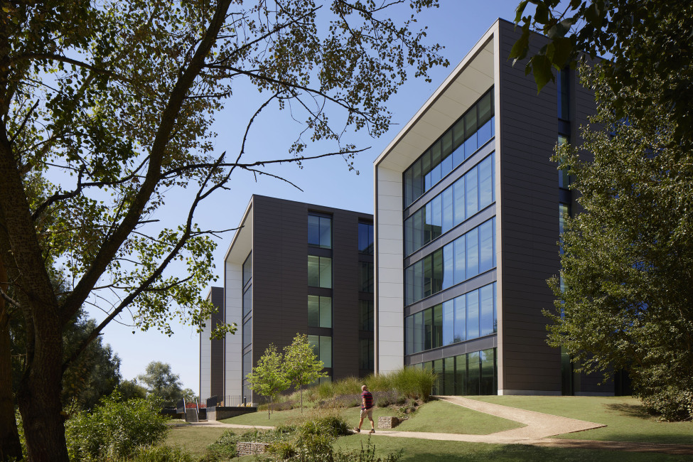 400 & 450 Longwater Avenue Reading, Designed by Apt Architects London 