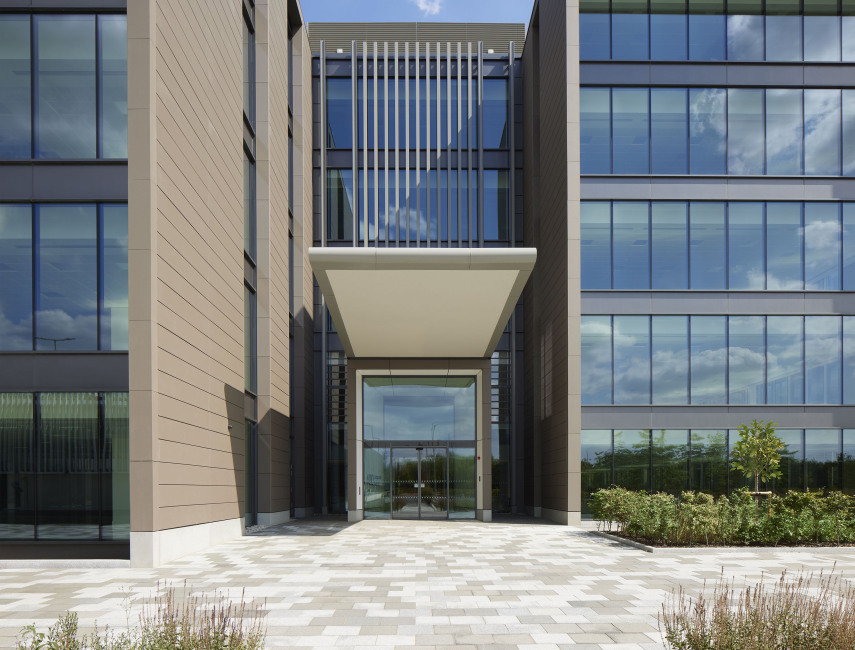 400 & 450 Longwater Avenue Reading, Designed by Apt Architects London 